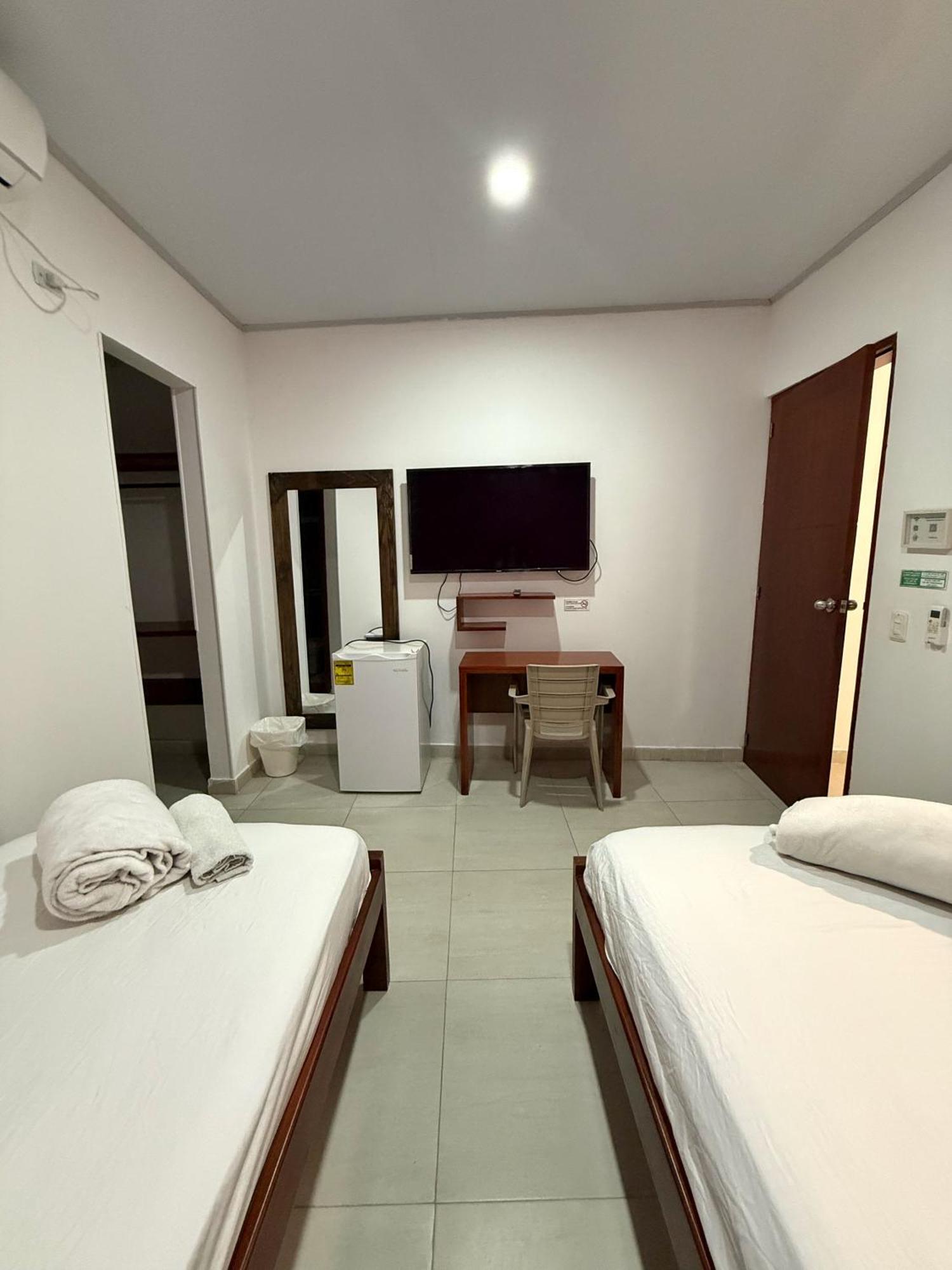 Apartahotel Caribe Diez San Andrés Extérieur photo