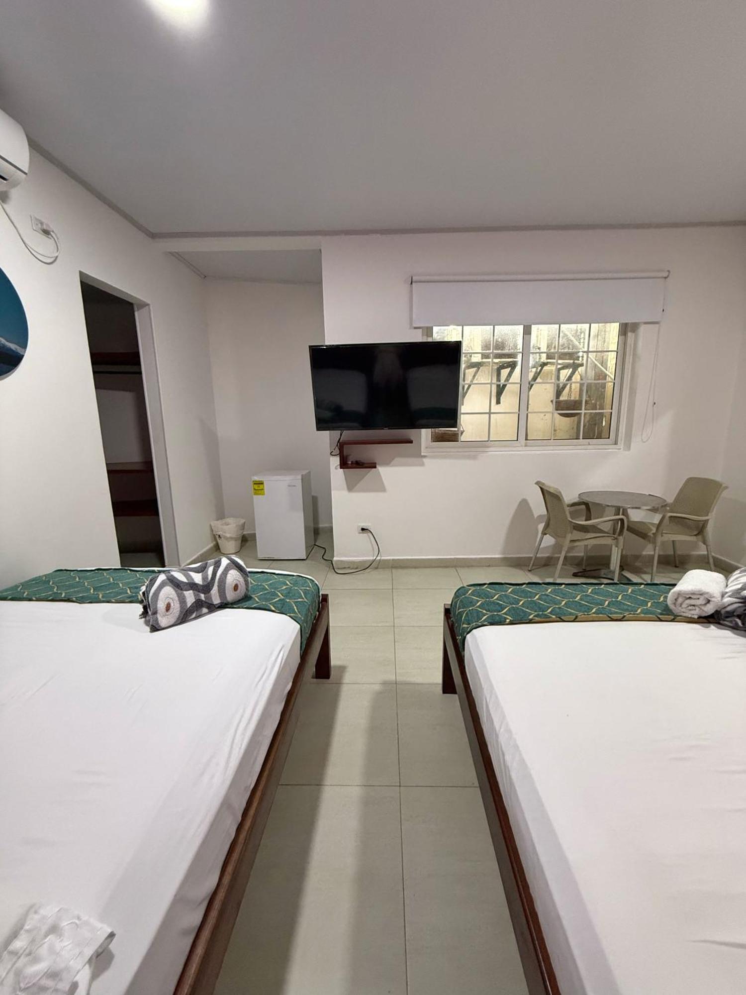 Apartahotel Caribe Diez San Andrés Extérieur photo